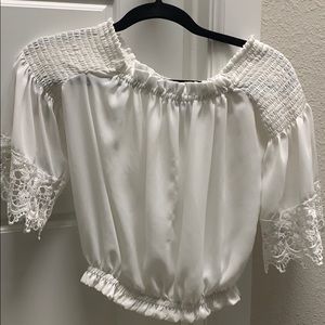 UK2LA white crop top